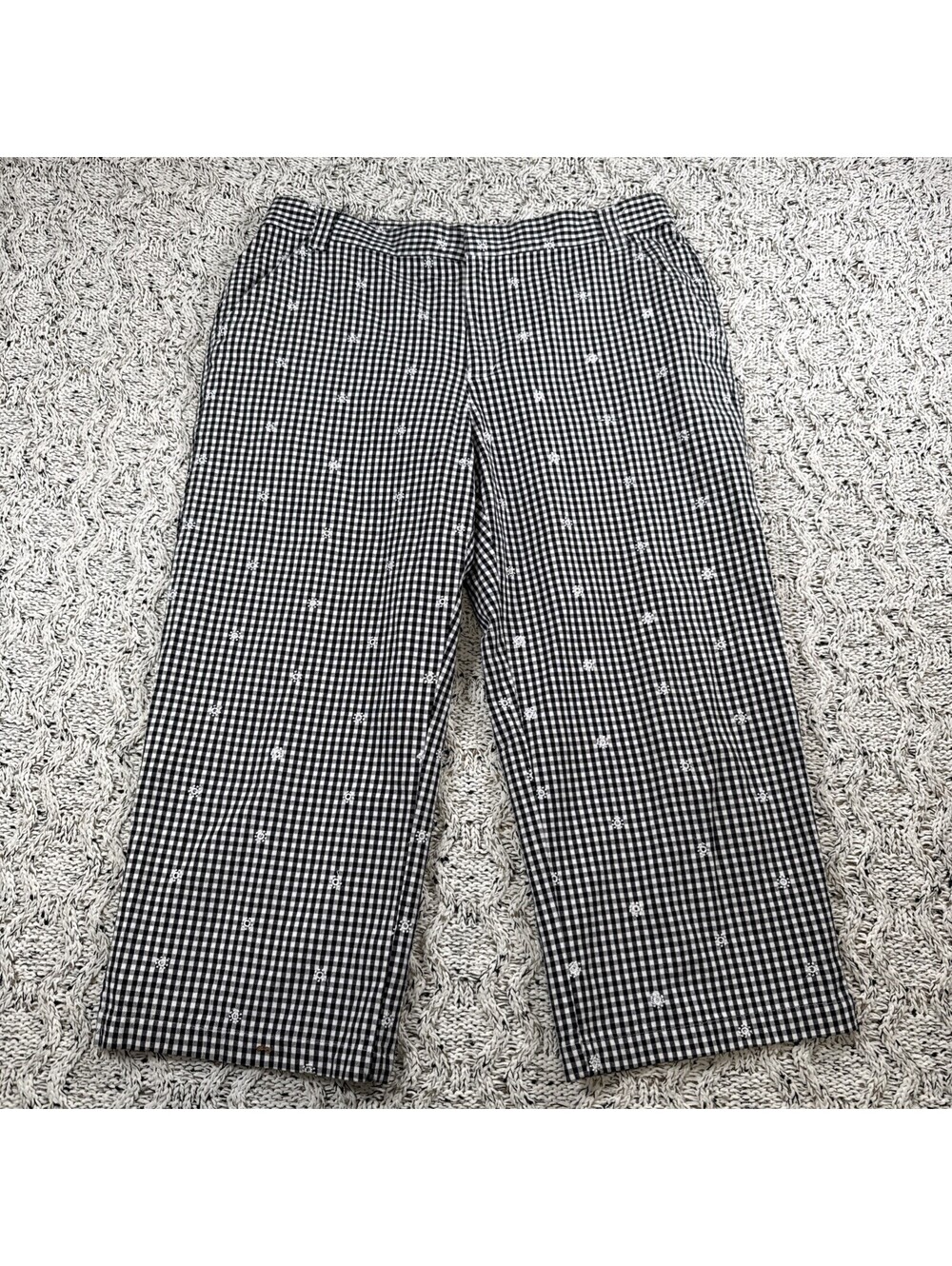 Sag Harbor Women’s Stretch Capri Pants Size 16 Black Cropped Casual Pull-On